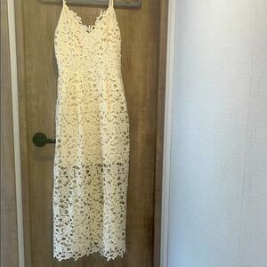 Astr Cream Lace Midi Dress Size M